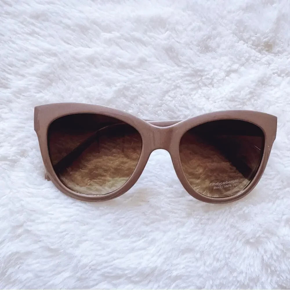 Stylens these chic
